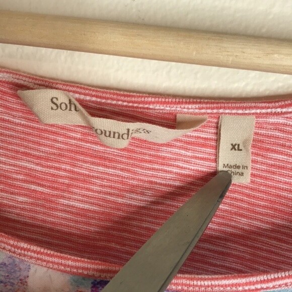 Soft surroundings ladies soft knit bell sleeves colorful top size XL - Picture 6 of 13